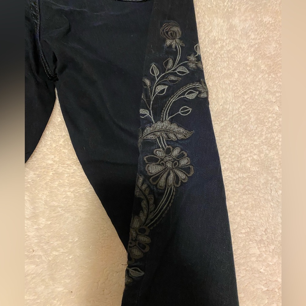 KUT from the Kloth, embroidered floral skinny jeans, like new, size 12